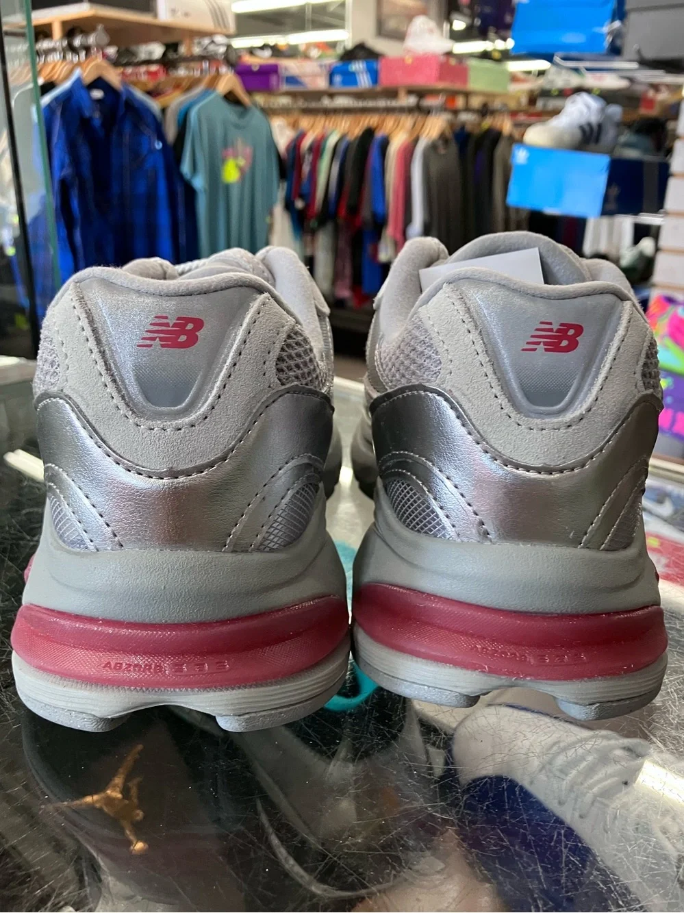 New Balance 2010 Silver Beige Red Size 8.5